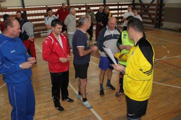 Silvestrovský nohejbalový turnaj o putovný pohár starostu obce 40. ročník Silvestrovský nohejbalový turnaj o putovný pohár starostu obce 40. ročník