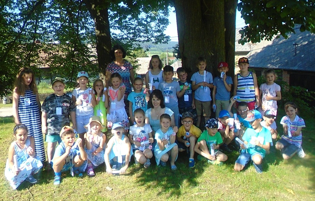 Fotogaléria Pasovanie prvákov do stavu čitateľského (16) Pasovanie prvákov do stavu čitateľského